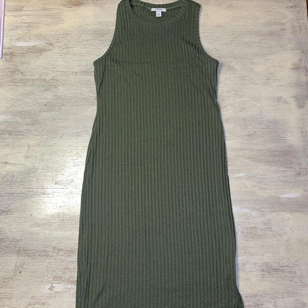 Nine West Olive Green Ribbed Midi Dress